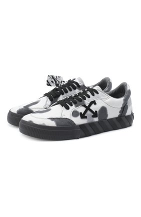 Мужские текстильные кеды vulcanized OFF-WHITE черно-белого цвета по цене 20650 руб., арт. 0MIA085E20FAB0021006 | Фото 1 Мужские текстильные кеды vulcanized OFF-WHITE черно-белого цвета, арт. 0MIA085E20FAB0021006 | Фото 1