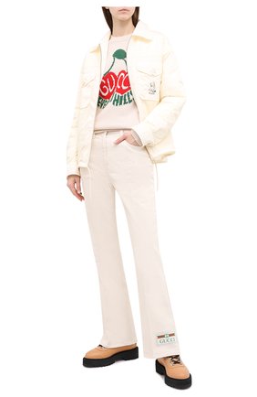 Женская куртка GUCCI белого цвета, арт. 619422/ZAE8W | Фото 2 (Длина (верхняя одежда): Короткие; Рукава: Длинные; Материал подклада: Вискоза; Материал внешний: Синтетический материал; Кросс-КТ: Ветровка, Куртка; Региональные ограничения белый список (Axapta Mercury): RU)