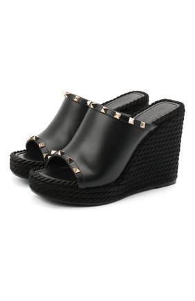 Женские кожаные сабо valentino garavani rockstud VALENTINO черного цвета по цене 49200 руб., арт. UW2S0V49/BAE | Фото 1 Женские кожаные сабо valentino garavani rockstud VALENTINO черного цвета, арт. UW2S0V49/BAE | Фото 1