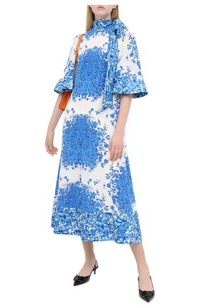 Женское шелковое платье VALENTINO голубого цвета по цене 339500 руб., арт. UB3VATI55T5 | Фото 2 Женское шелковое платье VALENTINO голубого цвета, арт. UB3VATI55T5 | Фото 2