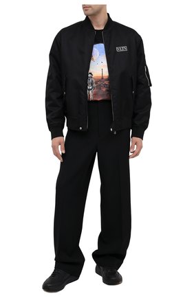 Мужская хлопковая футболка BALMAIN черного цвета по цене 43950 руб., арт. UH01601/I374 | Фото 2 Мужская хлопковая футболка BALMAIN черного цвета, арт. UH01601/I374 | Фото 2