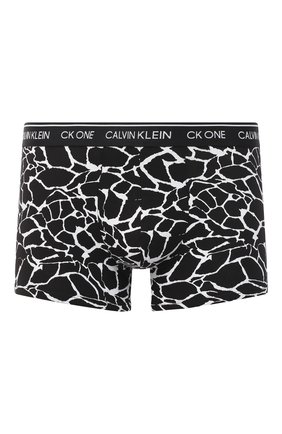 Мужские хлопковые боксеры CALVIN KLEIN черно-белого цвета по цене 3115 руб., арт. NB2216A | Фото 1 Мужские хлопковые боксеры CALVIN KLEIN черно-белого цвета, арт. NB2216A | Фото 1