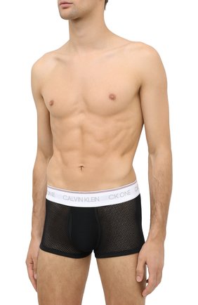 Мужские боксеры CALVIN KLEIN черного цвета по цене 3505 руб., арт. NB2236A | Фото 2 Мужские боксеры CALVIN KLEIN черного цвета, арт. NB2236A | Фото 2