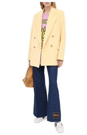 Женская хлопковая футболка GUCCI сиреневого цвета по цене 29300 руб., арт. 615044/XJCRE | Фото 2 Женская хлопковая футболка GUCCI сиреневого цвета, арт. 615044/XJCRE | Фото 2