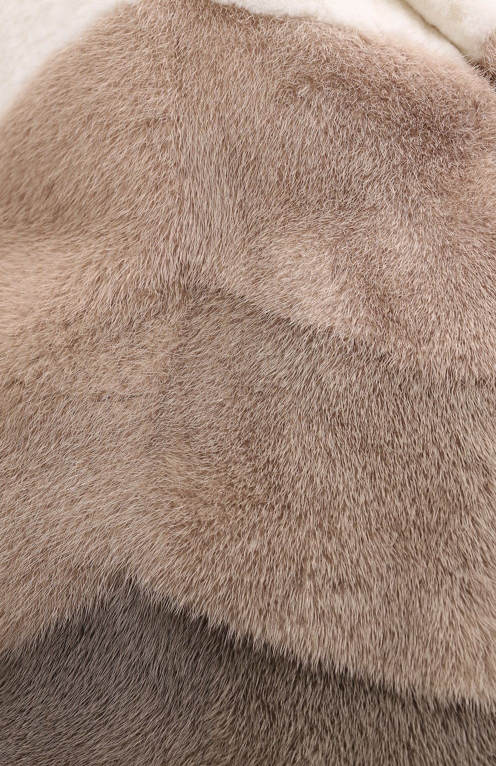 Женская шуба из меха норки LORO PIANA бежевого цвета, арт. FAI1863 | Фото 5 (Женское Кросс-КТ: Мех; Рукава: Длинные; Материал внешний: Натуральный мех; Длина (верхняя одежда): До колена; Материал подклада: Шелк; Стили: Кэжуэл)