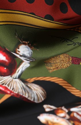 Женский шелковый платок DOLCE & GABBANA разноцветного цвета по цене 28500 руб., арт. FN090R/GDW03 | Фото 2 Женский шелковый платок DOLCE & GABBANA разноцветного цвета, арт. FN090R/GDW03 | Фото 2