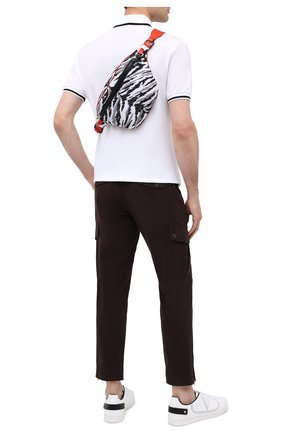 Мужская текстильная поясная сумка jungle sport DOLCE & GABBANA серого цвета по цене 43550 руб., арт. BM1760/AX897 | Фото 2 Мужская текстильная поясная сумка jungle sport DOLCE & GABBANA серого цвета, арт. BM1760/AX897 | Фото 2