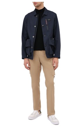 Мужская куртка BURBERRY темно-синего цвета, арт. 8028656 | Фото 2 (Рукава: Длинные; Материал внешний: Синтетический материал; Мужское Кросс-КТ: Верхняя одежда; Стили: Кэжуэл; Кросс-КТ: Ветровка, Куртка; Длина (верхняя одежда): Короткие)