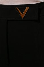 Женские брюки из вискозы VALENTINO черного цвета, арт. UB3MD01L58K | Фото 5 (Длина (брюки, джинсы): Стандартные; Женское Кросс-КТ: Брюки-одежда; Силуэт Ж (брюки и джинсы): Расклешенные; Материал внешний: Вискоза)