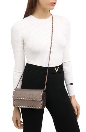 Женская сумка valentino garavani rockstud VALENTINO бронзового цвета по цене 77400 руб., арт. UW2P0S61/LVK | Фото 2 Женская сумка valentino garavani rockstud VALENTINO бронзового цвета, арт. UW2P0S61/LVK | Фото 2