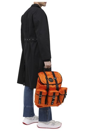 Мужской текстильный рюкзак off the grid GUCCI оранжевого цвета по цене 153500 руб., арт. 626160/H9HFN | Фото 2 Мужской текстильный рюкзак off the grid GUCCI оранжевого цвета, арт. 626160/H9HFN | Фото 2 (Ремень/цепочка: На ремешке)