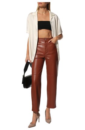 Женская кожаные туфли valentino garavani rockstud VALENTINO бежевого цвета по цене 52000 руб., арт. UW2S0057/V0D | Фото 2 Женская кожаные туфли valentino garavani rockstud VALENTINO бежевого цвета, арт. UW2S0057/V0D | Фото 2
