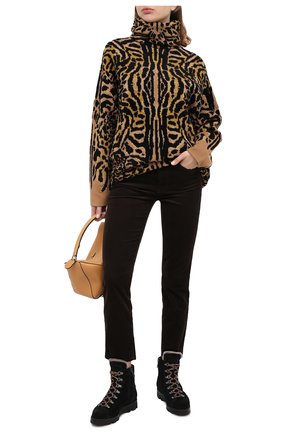 Женские замшевые ботинки SANTONI черного цвета по цене 47350 руб., арт. WTUD58934SM0APYLN01 | Фото 2 Женские замшевые ботинки SANTONI черного цвета, арт. WTUD58934SM0APYLN01 | Фото 2