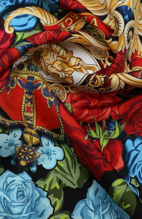 Женский шелковый платок VERSACE разноцветного цвета по цене 35850 руб., арт. IF09001/A236209 | Фото 2 Женский шелковый платок VERSACE разноцветного цвета, арт. IF09001/A236209 | Фото 2