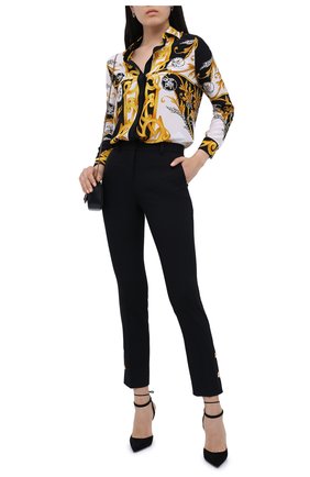 Женские шерстяные брюки VERSACE черного цвета по цене 69800 руб., арт. A87138/A226027 | Фото 2 Женские шерстяные брюки VERSACE черного цвета, арт. A87138/A226027 | Фото 2