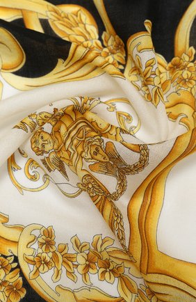 Женский платок из шерсти и шелка VERSACE разноцветного цвета по цене 49950 руб., арт. IF01401/A236221 | Фото 2 Женский платок из шерсти и шелка VERSACE разноцветного цвета, арт. IF01401/A236221 | Фото 2