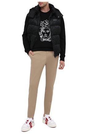 Мужской шерстяной джемпер VERSACE черного цвета по цене 47950 руб., арт. A86979/A235923 | Фото 2 Мужской шерстяной джемпер VERSACE черного цвета, арт. A86979/A235923 | Фото 2