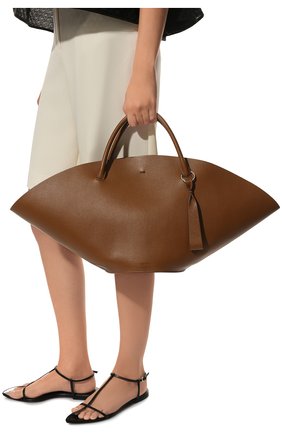 Женский сумка-шопер sombrero medium JIL SANDER коричневого цвета, арт. JSPR851309-WRB69139V | Фото 2 (Материал: Натуральная кожа; Размер: medium; Сумки-технические: Сумки-шопперы)