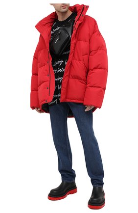 Мужская утепленная куртка BALENCIAGA красного цвета по цене 199000 руб., арт. 621982/TYD33 | Фото 2 Мужская утепленная куртка BALENCIAGA красного цвета, арт. 621982/TYD33 | Фото 2