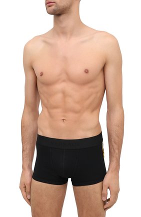 Мужские хлопковые боксеры VERSACE черного цвета по цене 7365 руб., арт. AUU03037/A232741 | Фото 2 Мужские хлопковые боксеры VERSACE черного цвета, арт. AUU03037/A232741 | Фото 2