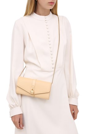 Женские кошелек aby на цепочке CHLOÉ бежевого цвета по цене 59950 руб., арт. CHC20SP314B71 | Фото 2 Женские кошелек aby на цепочке CHLOÉ бежевого цвета, арт. CHC20SP314B71 | Фото 2