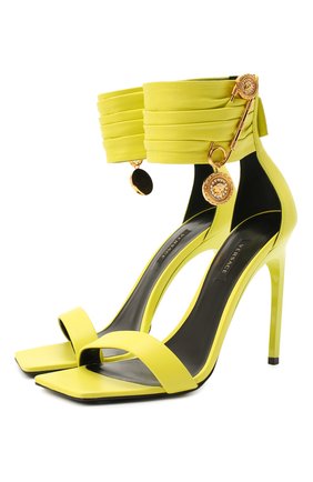 Женские кожаные босоножки safety pin VERSACE зеленого цвета по цене 79200 руб., арт. DST429P/DNA5 | Фото 1 Женские кожаные босоножки safety pin VERSACE зеленого цвета, арт. DST429P/DNA5 | Фото 1