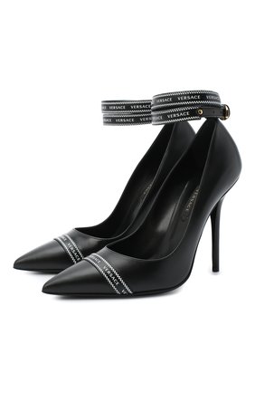 Женская кожаные туфли VERSACE черного цвета по цене 63200 руб., арт. DST444P/D5VTR | Фото 1 Женская кожаные туфли VERSACE черного цвета, арт. DST444P/D5VTR | Фото 1