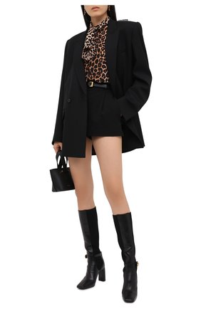 Женские кожаные сапоги safety pin VERSACE черного цвета по цене 103000 руб., арт. DST472M/DVT2P | Фото 2 Женские кожаные сапоги safety pin VERSACE черного цвета, арт. DST472M/DVT2P | Фото 2