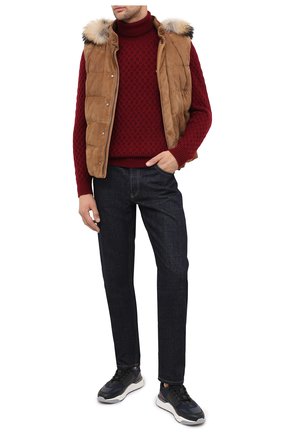 Мужской кашемировый свитер KITON красного цвета по цене 248500 руб., арт. UK1205 | Фото 2 Мужской кашемировый свитер KITON красного цвета, арт. UK1205 | Фото 2 (Длина (для топов): Стандартные; Материал внешний: Шерсть; Рукава: Длинные; Принт: Без принта; Стили: Кэжуэл)