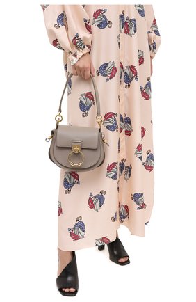 Женская сумка tess small CHLOÉ серого цвета по цене 128000 руб., арт. CHC19WS153944 | Фото 2 Женская сумка tess small CHLOÉ серого цвета, арт. CHC19WS153944 | Фото 2