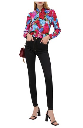 Женские джинсы VERSACE черного цвета по цене 56950 руб., арт. A84996/A235996 | Фото 2 Женские джинсы VERSACE черного цвета, арт. A84996/A235996 | Фото 2