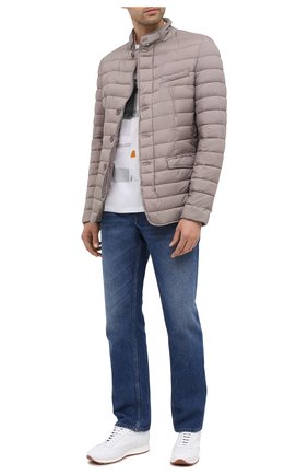 Мужская хлопковая футболка ERMENEGILDO ZEGNA белого цвета по цене 27850 руб., арт. UV525/706D | Фото 2 Мужская хлопковая футболка ERMENEGILDO ZEGNA белого цвета, арт. UV525/706D | Фото 2 (Длина (для топов): Стандартные; Материал внешний: Хлопок; Рукава: Короткие; Мужское Кросс-КТ: Футболка-одежда; Стили: Кэжуэл)