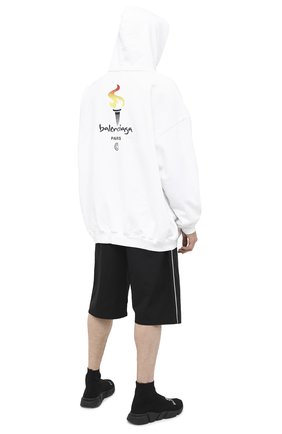 Мужской хлопковое худи BALENCIAGA белого цвета по цене 64750 руб., арт. 620973/TIV45 | Фото 2 Мужской хлопковое худи BALENCIAGA белого цвета, арт. 620973/TIV45 | Фото 2
