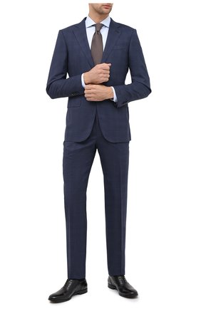 Мужская хлопковая сорочка CORNELIANI голубого цвета по цене 20750 руб., арт. 86P002-0811624/00 | Фото 2 Мужская хлопковая сорочка CORNELIANI голубого цвета, арт. 86P002-0811624/00 | Фото 2 (Материал внешний: Хлопок; Длина (для топов): Стандартные; Рукава: Длинные; Случай: Формальный; Стили: Классический; Манжеты: На пуговицах; Мужское Кросс-КТ: Сорочка-одежда; Принт: Однотонные; Воротник: Акула)