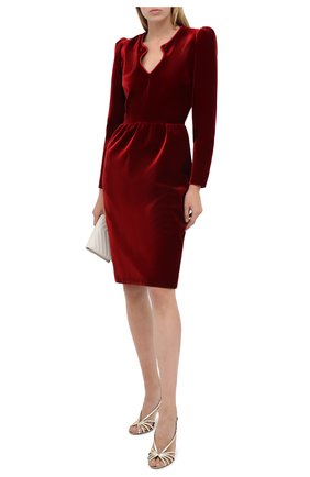 Женское бархатное платье SAINT LAURENT красного цвета, арт. 633528/Y525R | Фото 2 (Длина Ж (юбки, платья, шорты): До колена; Материал подклада: Шелк; Рукава: Длинные; Случай: Коктейльный; Женское Кросс-КТ: Платье-одежда, платье-футляр; Материал внешний: Вискоза, Купро, Растительное волокно)