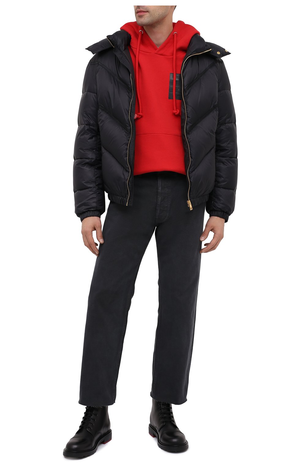 Мужская пуховая куртка VERSACE черного цвета, арт. A87434/A233255 | Фото 3 (Кросс-КТ: Куртка, Пуховик; Мужское Кросс-КТ: пуховик-короткий, Пуховик-верхняя одежда, Верхняя одежда; Рукава: Длинные; Материал внешний: Синтетический материал; Материал подклада: Синтетический материал; Длина (верхняя одежда): Короткие; Материал утеплителя: Пух и перо; Стили: Кэжуэл)