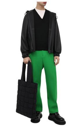 Мужская текстильная сумка-шопер BOTTEGA VENETA черного цвета по цене 154000 руб., арт. 628958/VB081 | Фото 3 Мужская текстильная сумка-шопер BOTTEGA VENETA черного цвета, арт. 628958/VB081 | Фото 3