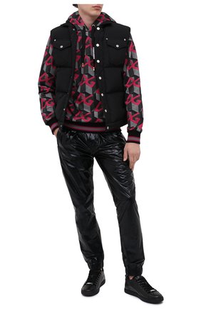 Мужские кожаные кеды DSQUARED2 черного цвета по цене 24650 руб., арт. SNM0090 06500001 | Фото 2 Мужские кожаные кеды DSQUARED2 черного цвета, арт. SNM0090 06500001 | Фото 2