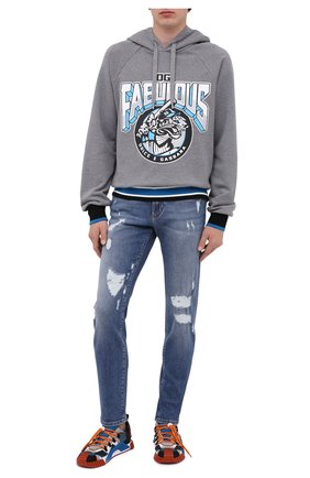 Мужские джинсы DOLCE & GABBANA синего цвета по цене 62350 руб., арт. GY07CD/G8CS7 | Фото 2 Мужские джинсы DOLCE & GABBANA синего цвета, арт. GY07CD/G8CS7 | Фото 2