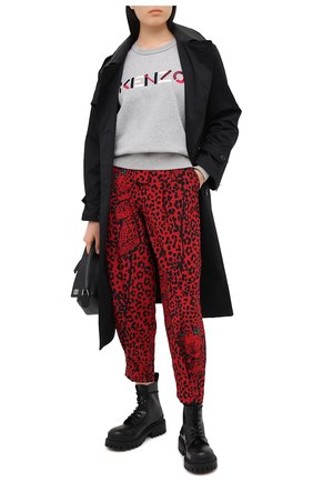 Женский хлопковый свитшот KENZO серого цвета по цене 24500 руб., арт. FA62SW8204M0 | Фото 2 Женский хлопковый свитшот KENZO серого цвета, арт. FA62SW8204M0 | Фото 2
