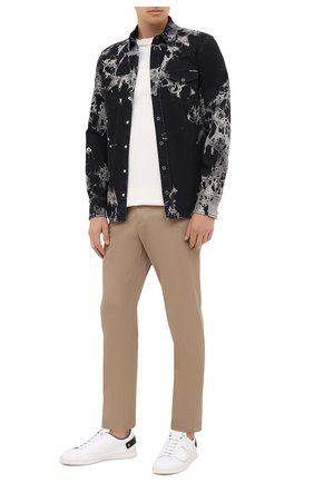 Мужской хлопковые брюки VERSACE бежевого цвета по цене 57750 руб., арт. A87482/A229957 | Фото 2 Мужской хлопковые брюки VERSACE бежевого цвета, арт. A87482/A229957 | Фото 2