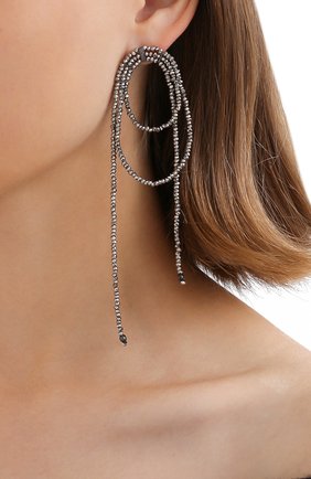 Женские серьги BRUNELLO CUCINELLI серебряного цвета по цене 68600 руб., арт. M0RW9LV20P/M | Фото 2 Женские серьги BRUNELLO CUCINELLI серебряного цвета, арт. M0RW9LV20P/M | Фото 2