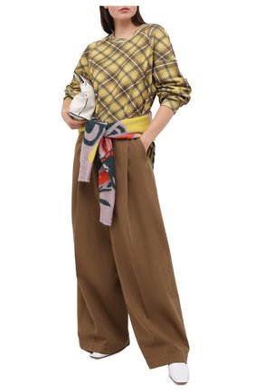 Женская хлопковый свитшот DRIES VAN NOTEN желтого цвета по цене 30900 руб., арт. 202-31160-1621 | Фото 2 Женская хлопковый свитшот DRIES VAN NOTEN желтого цвета, арт. 202-31160-1621 | Фото 2