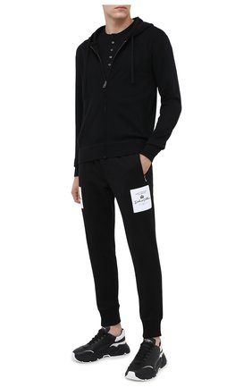 Мужская хлопковая футболка DOLCE & GABBANA черного цвета по цене 21700 руб., арт. G8MC5T/FU7AV | Фото 2 Мужская хлопковая футболка DOLCE & GABBANA черного цвета, арт. G8MC5T/FU7AV | Фото 2