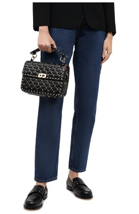 Женская сумка valentino garavani rockstud spike VALENTINO черного цвета по цене 199500 руб., арт. UW2B0E87/ACV | Фото 2 Женская сумка valentino garavani rockstud spike VALENTINO черного цвета, арт. UW2B0E87/ACV | Фото 2