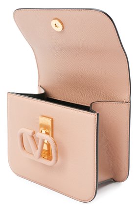 Женская сумка valentino garavani vsling VALENTINO бежевого цвета по цене 157500 руб., арт. UW2B0F01/RQR | Фото 4 Женская сумка valentino garavani vsling VALENTINO бежевого цвета, арт. UW2B0F01/RQR | Фото 4