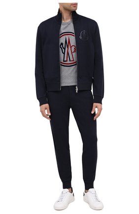 Мужская хлопковая футболка MONCLER серого цвета по цене 15500 руб., арт. F2-091-8C748-10-8390T | Фото 2 Мужская хлопковая футболка MONCLER серого цвета, арт. F2-091-8C748-10-8390T | Фото 2