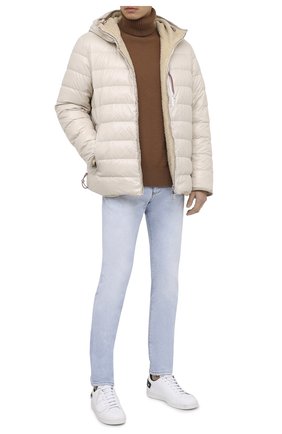 Мужская двусторонняя куртка 2 moncler 1952 MONCLER GENIUS бежевого цвета по цене 133000 руб., арт. F2-092-1B526-70-549SS | Фото 2 Мужская двусторонняя куртка 2 moncler 1952 MONCLER GENIUS бежевого цвета, арт. F2-092-1B526-70-549SS | Фото 2