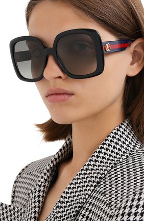 Женские солнцезащитные очки GUCCI черного цвета по цене 26400 руб., арт. GG0713S 001 | Фото 2 Женские солнцезащитные очки GUCCI черного цвета, арт. GG0713S 001 | Фото 2