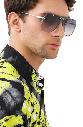 Мужские солнцезащитные очки GUCCI серебряного цвета, арт. GG0739S 001 | Фото 2 (Тип очков: С/з; Региональные ограничения белый список (Axapta Mercury): RU; Кросс-КТ: С/з-мужское; Очки форма: Прямоугольные; Оптика Гендер: оптика-мужское)